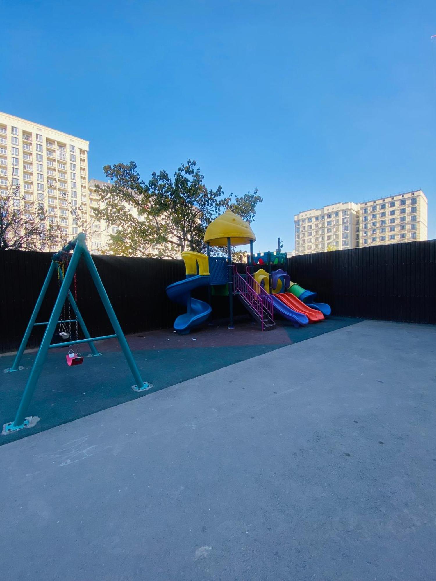 Atlantis Apartamento Bishkek Exterior foto